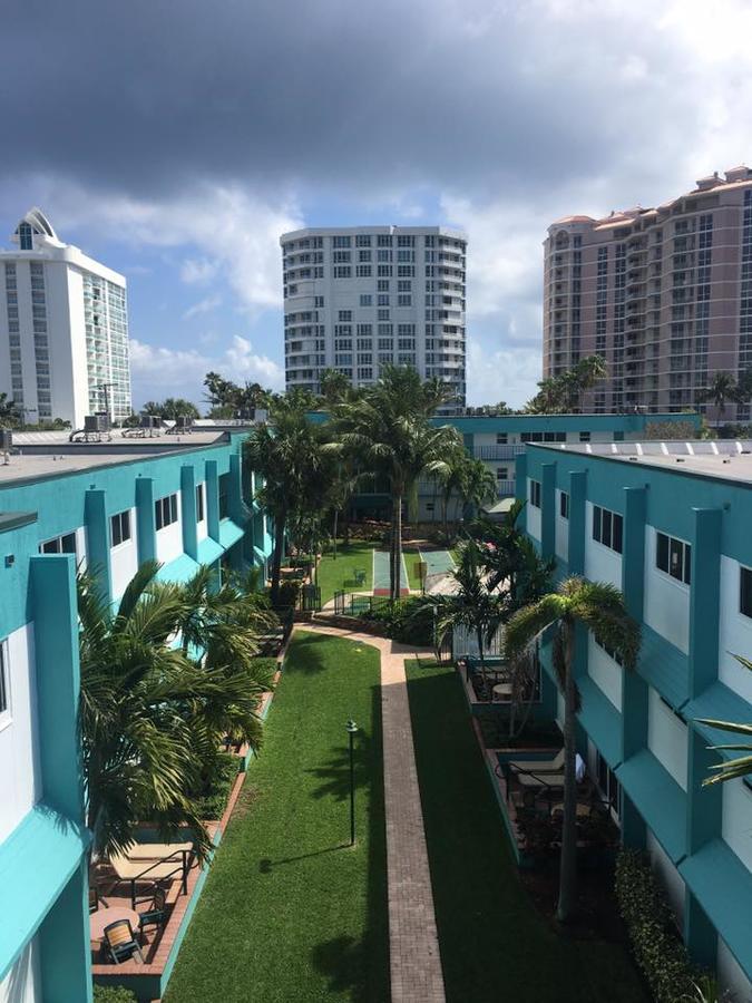 Surf Rider Resort Pompano Beach Esterno foto